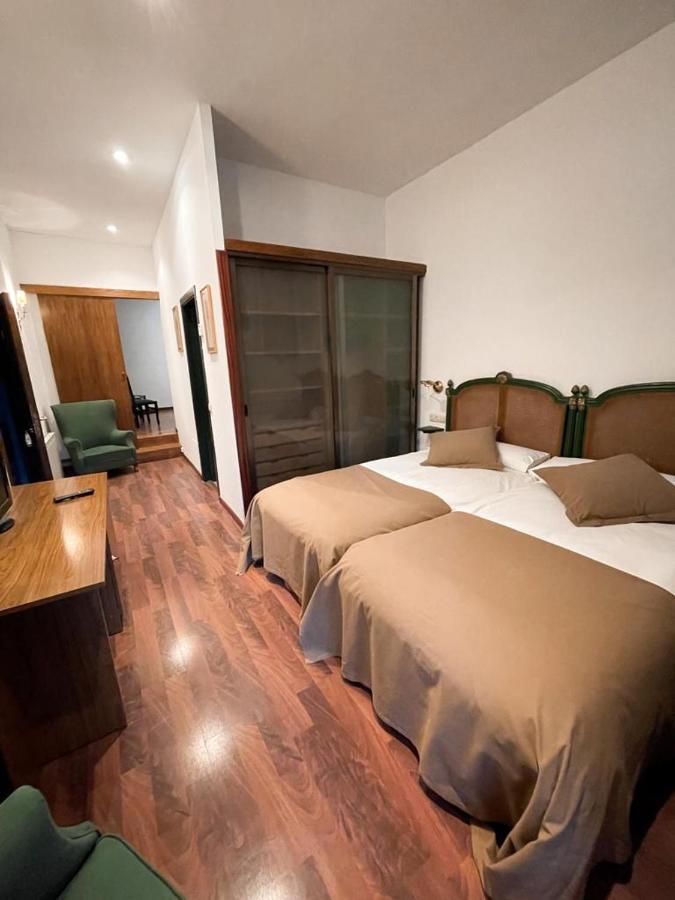 Hotel Amoretes La Molina  Eksteriør billede