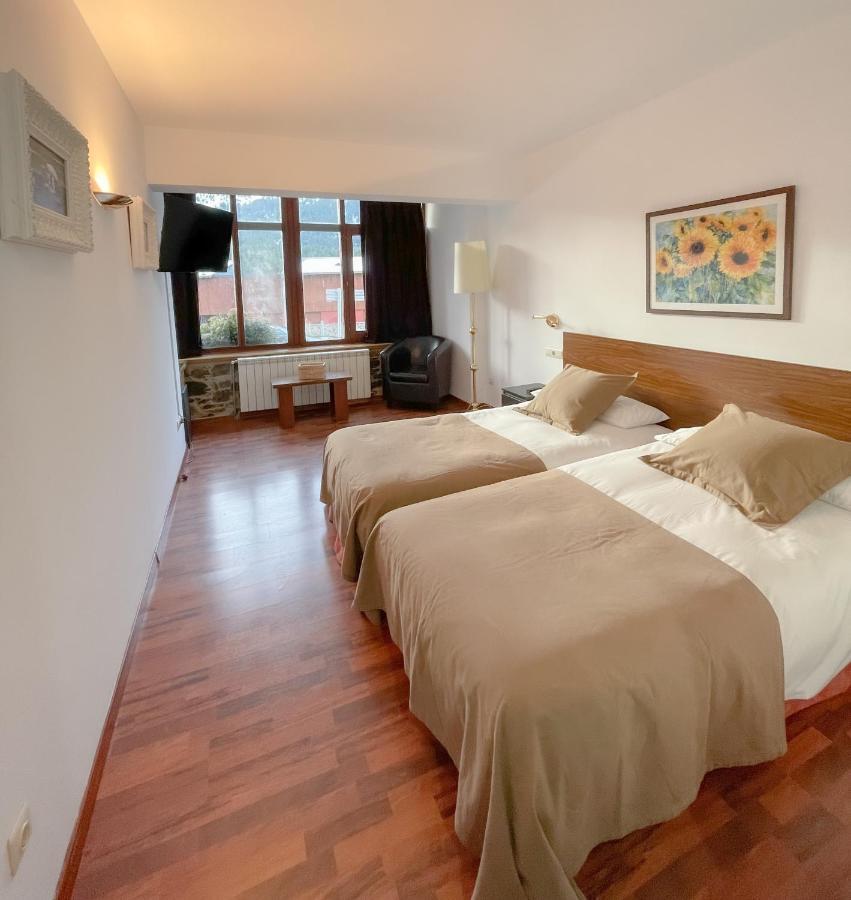 Hotel Amoretes La Molina  Eksteriør billede
