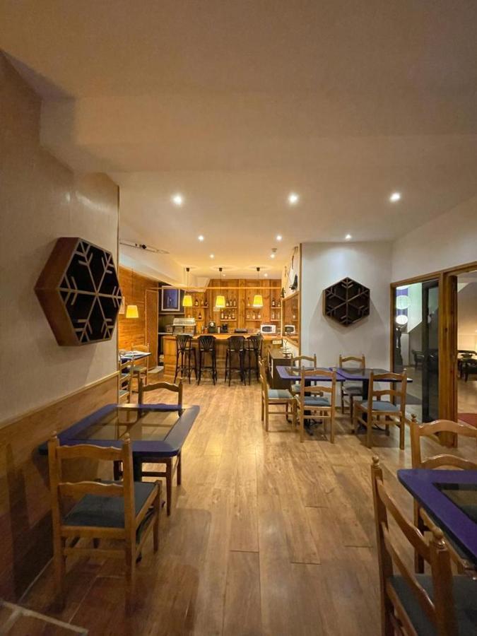 Hotel Amoretes La Molina  Eksteriør billede