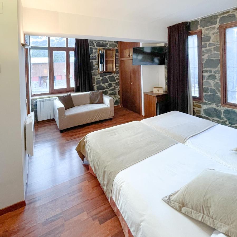 Hotel Amoretes La Molina  Eksteriør billede