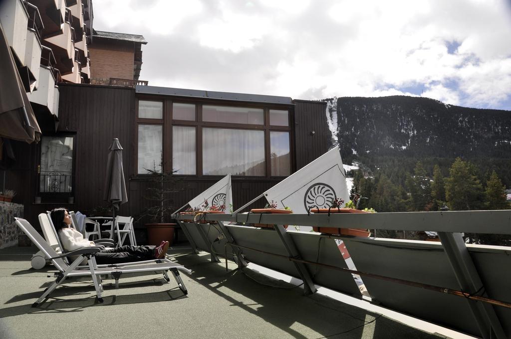 Hotel Amoretes La Molina  Eksteriør billede