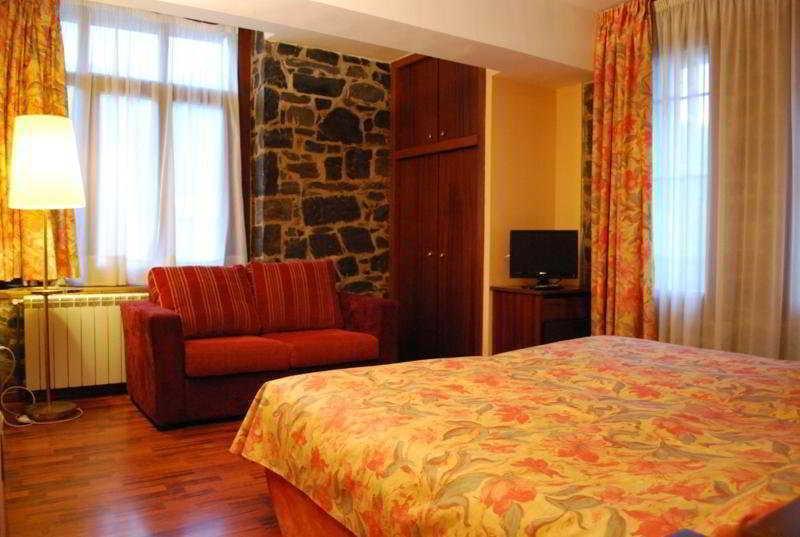 Hotel Amoretes La Molina  Eksteriør billede